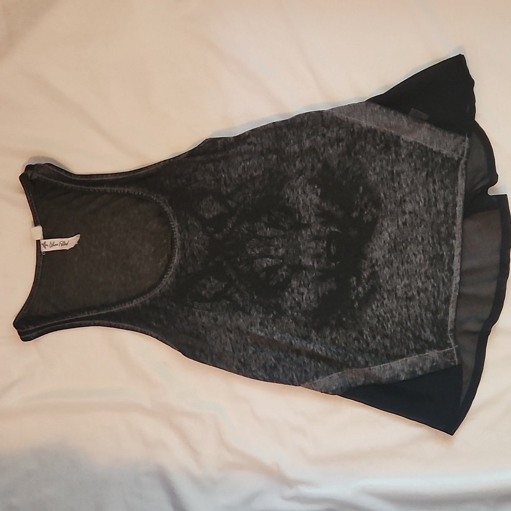 Others follow size XS grey wolf racer back flowy tank top